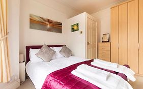Shelley'S Seaside Stay